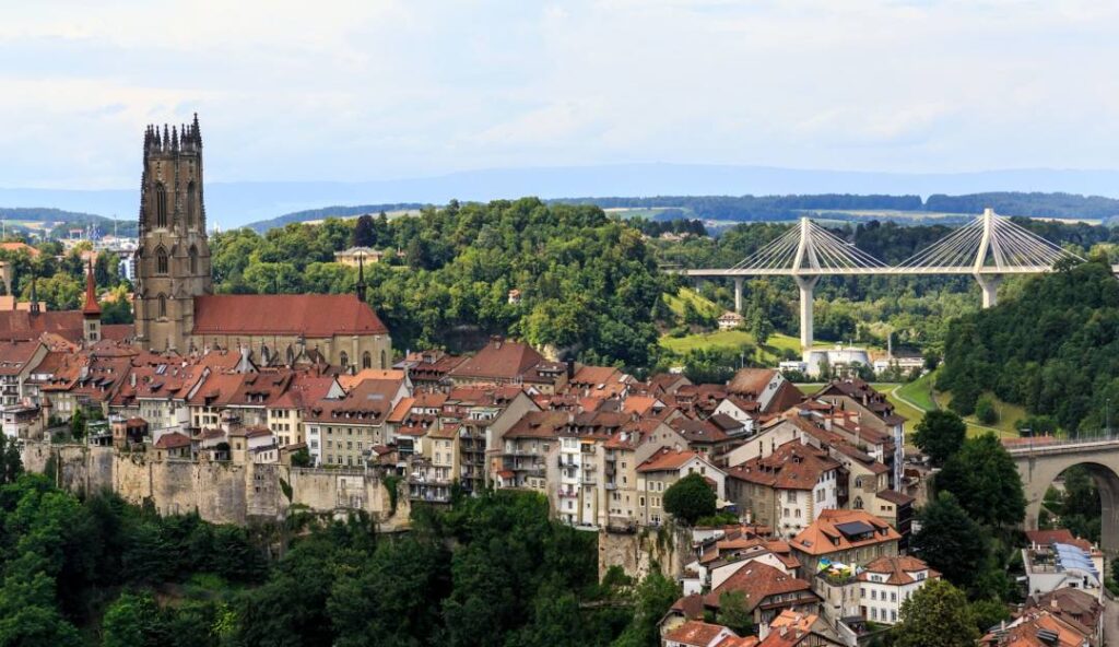 Ville jumelle de Fribourg en Suisse - Agrandir l'image, fenêtre modale