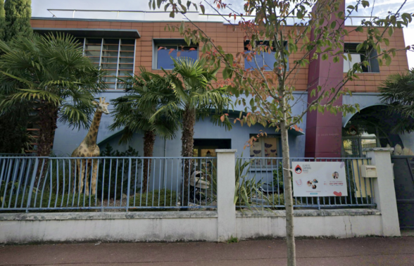 petite chaperons rouge rueil république