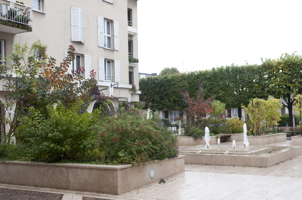 Place des Maîtres-Vignerons - Agrandir l'image, fenêtre modale