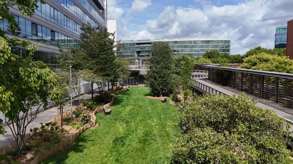 jardin de la passerelle - Agrandir l'image, fenêtre modale