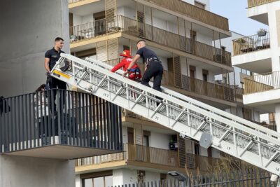 caserne - Agrandir l'image 3 sur 3, fenêtre modale