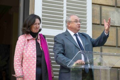 Agrandir l'image 10 sur 64, fenêtre modale