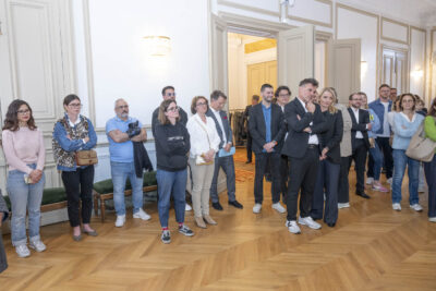 Agrandir l'image 9 sur 47, fenêtre modale