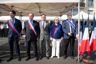 Agrandir l'image 2 sur 49, fenêtre modale