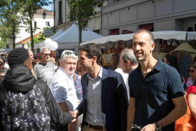 Agrandir l'image 13 sur 76, fenêtre modale