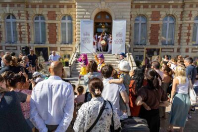 Agrandir l'image 11 sur 23, fenêtre modale