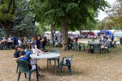 Agrandir l'image 76 sur 84, fenêtre modale